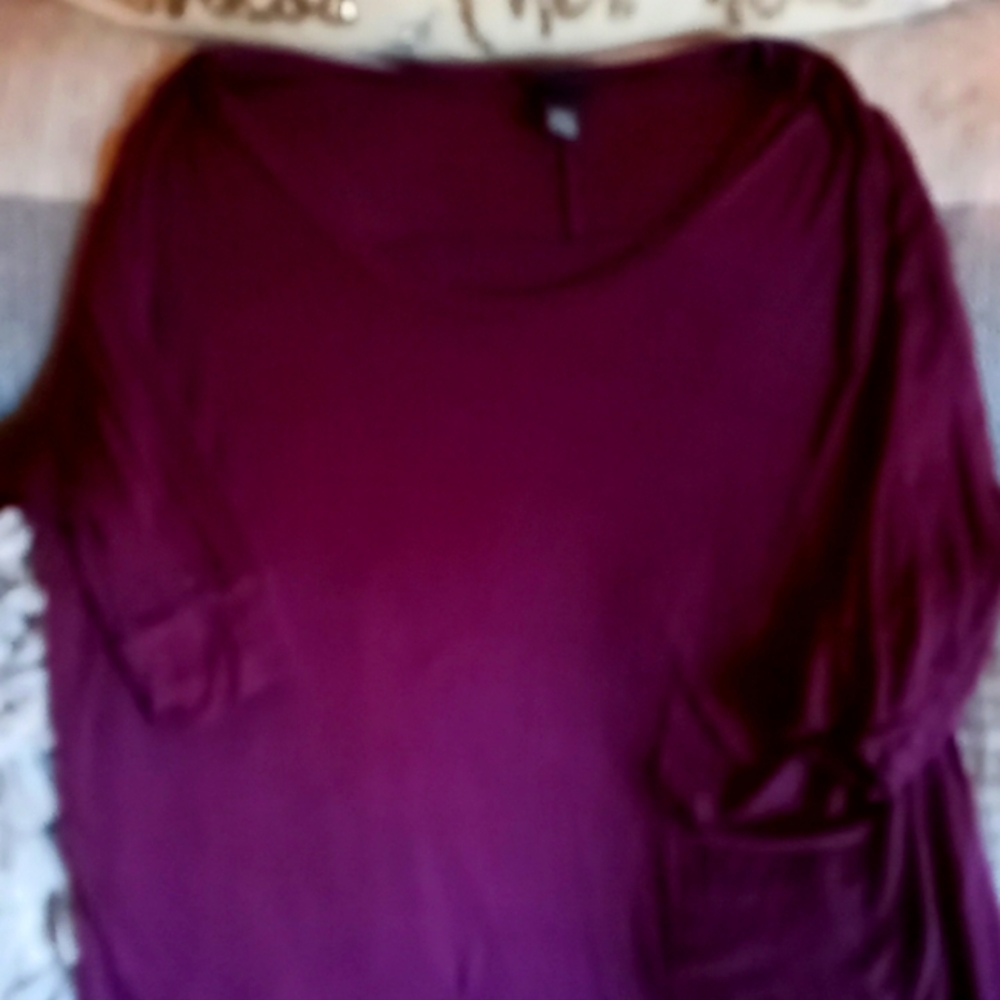 Super soft 3/4 in sleeved Rue 21 top